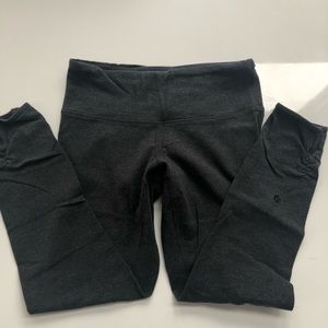 Lululemon Wunder Under Cotton Scrunch Gray 6